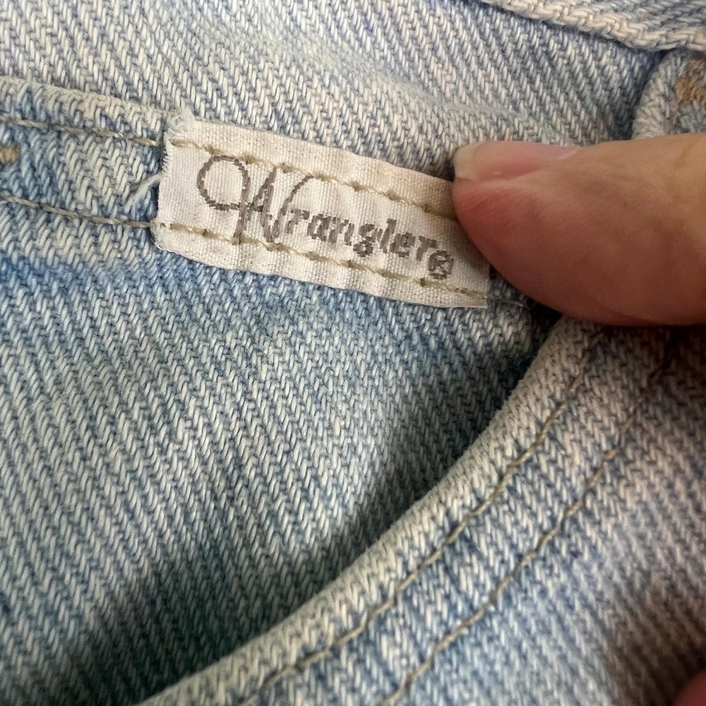 Vintage Wrangler Light Wash High Waisted Denim Shorts Size 10 Blue - Picture 4 of 9